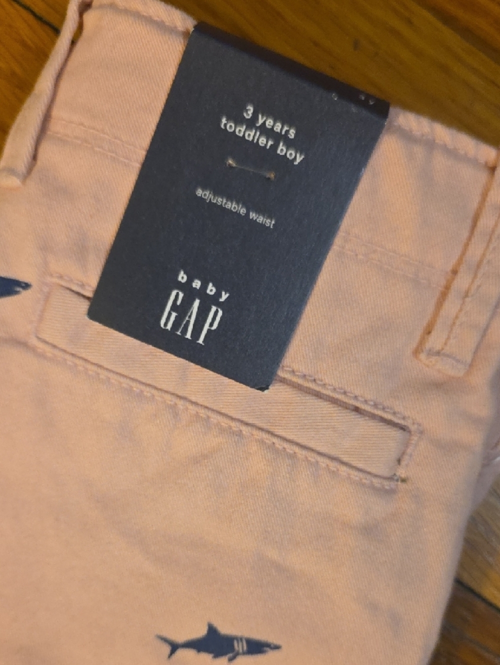NWT GAP Peach Shorts with Navy Shark Prints Size 3T - Picture 3 of 4